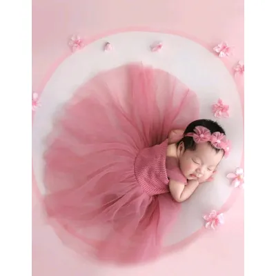 Newborn Baby Girl Photography Outfit - 2-Piece Net Yarn Knitted Dress with Pearls Headband